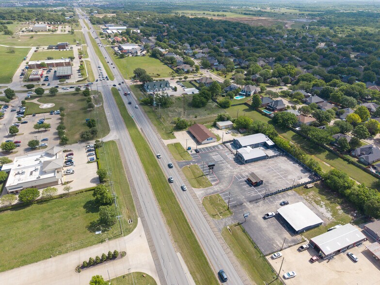 More Photos Of 2795 SW Wilshire Blvd, Burleson Flex For Lease
