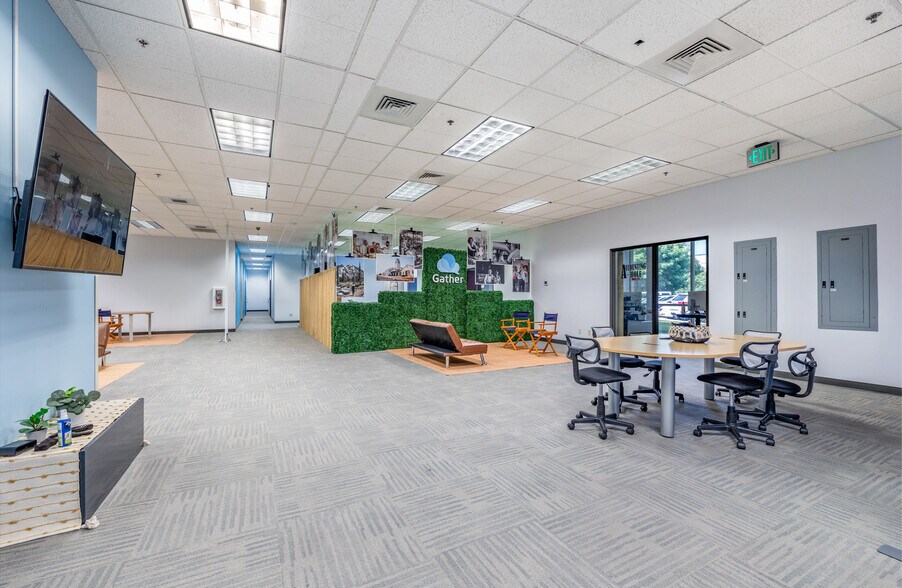 More Photos Of 350-398 N Mitchell St, Boise Office For Lease