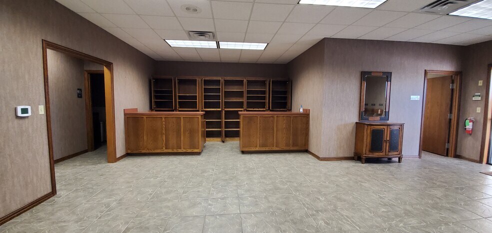 More Photos Of 626 W Main St, Fairfield Lodge Meeting Hall For Sale