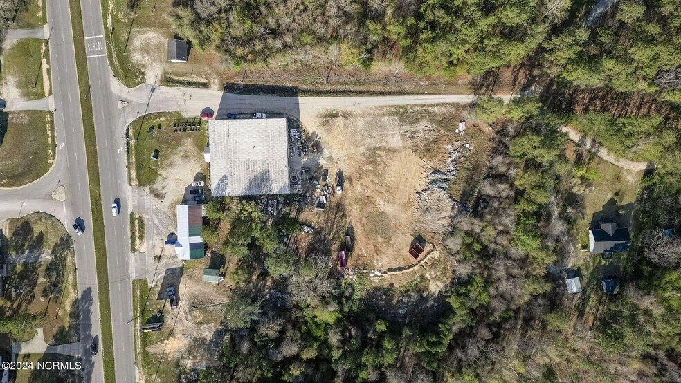 More Photos Of 895 Hwy 1, Rockingham Manufacturing For Lease