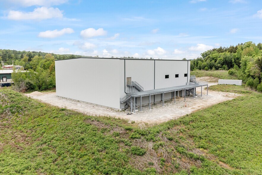 More Photos Of 51 R W Moore Ave, Orange Manufacturing For Sale