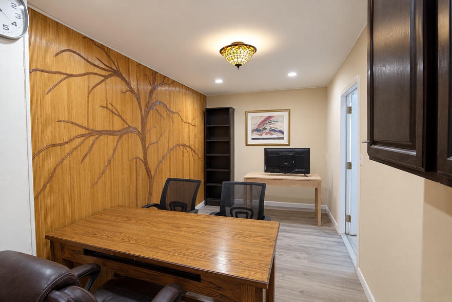More Photos Of 2711 E Wilder Ave, Tampa Unknown For Lease