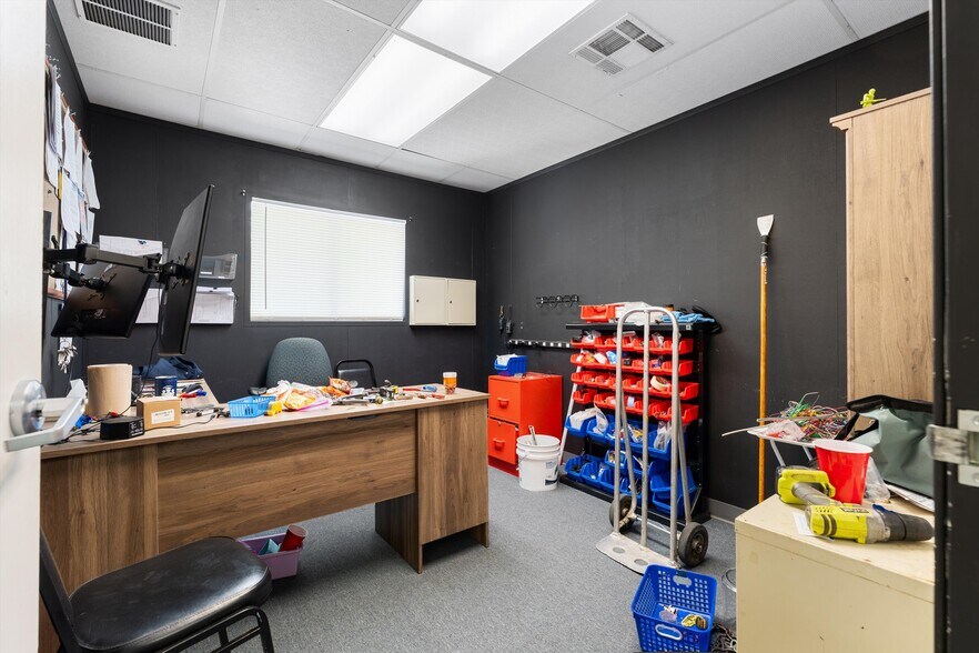 More Photos Of 3700 W Avenue L, Lancaster Schools For Lease