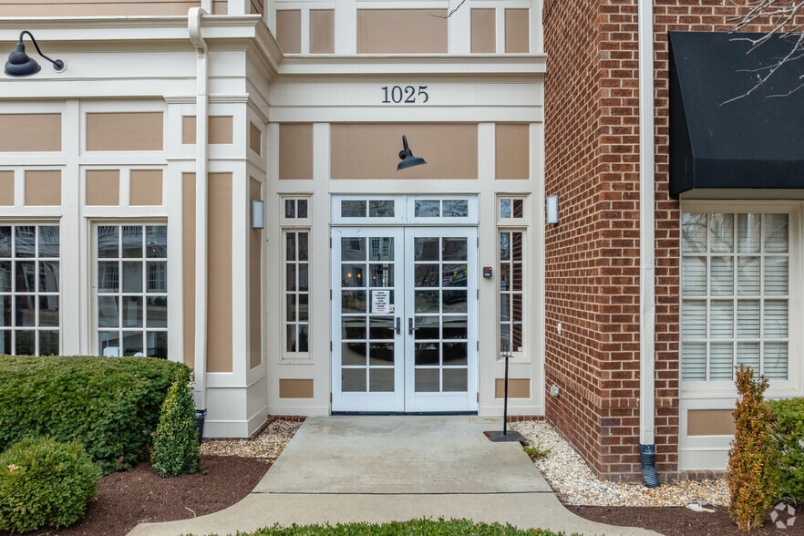 More Photos Of 1025 Westhaven Blvd, Franklin Medical For Lease