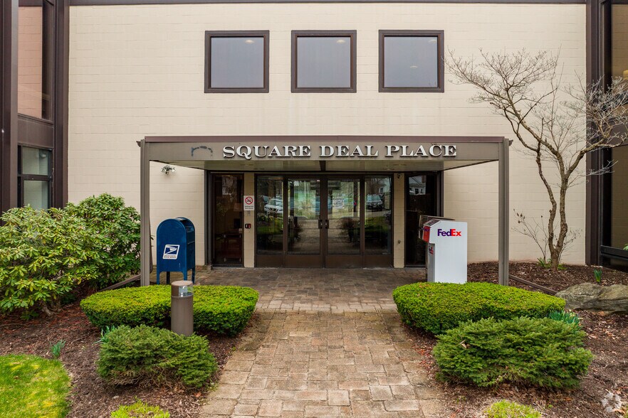 More Photos Of 111 Grant Ave, Endicott Office For Sale