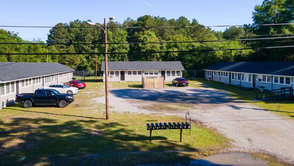 Primary Photo Of 157 Old Shaw Rd, Fayetteville Apartments For Sale