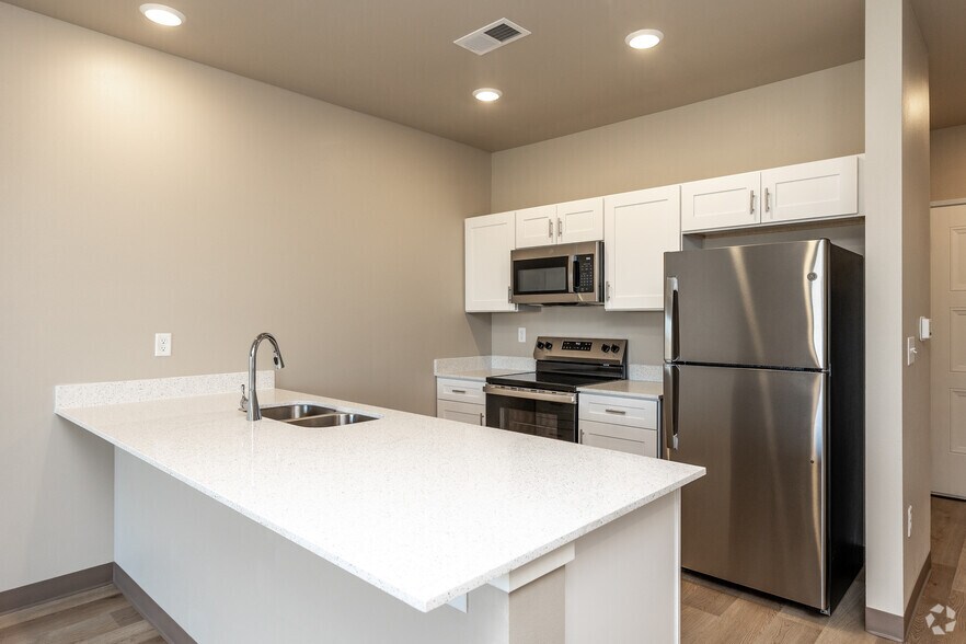 More Photos Of 1163 Baltic Ave, Tiffin Apartments For Lease