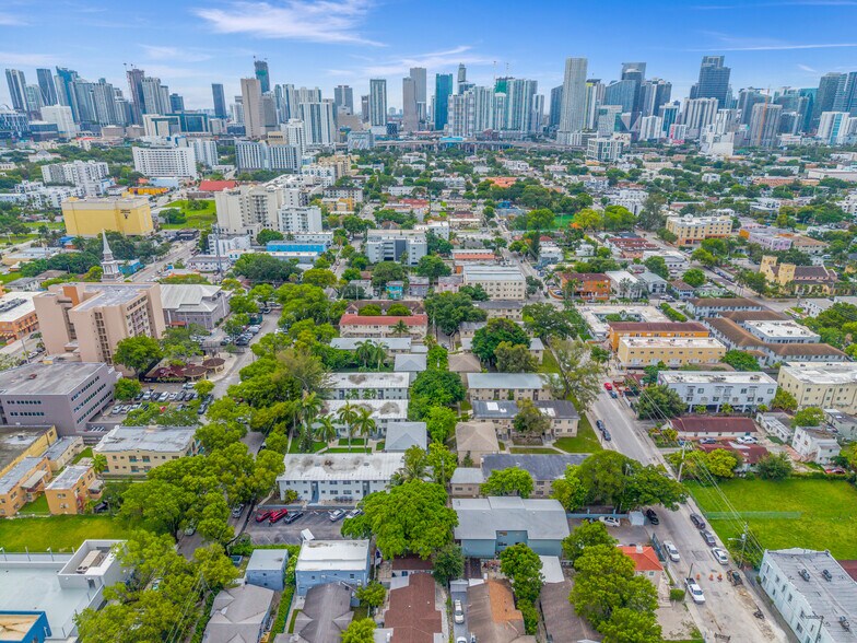 More Photos Of 931 SW 3rd St, Miami Apartments For Sale