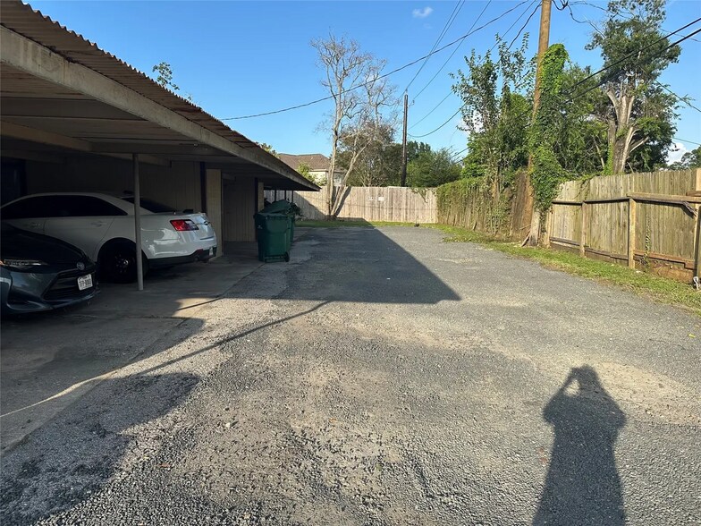 More Photos Of 1865 Florida Dr, Seabrook Multifamily For Sale