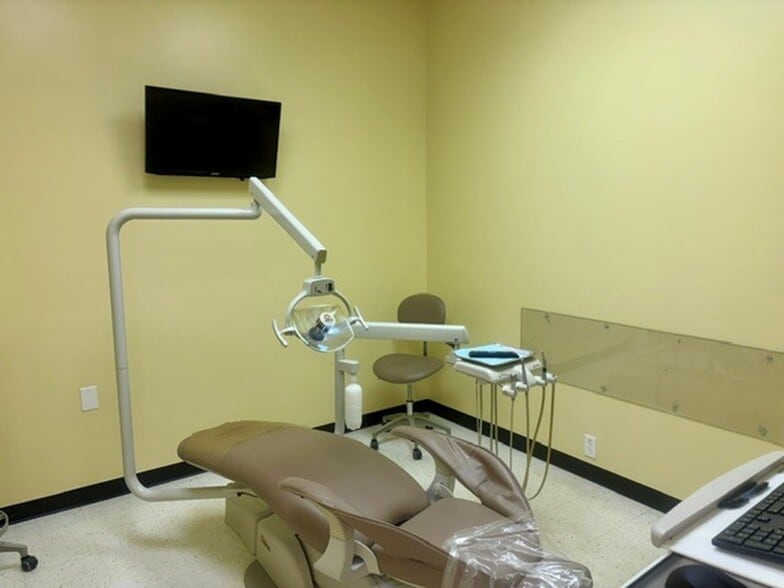 More Photos Of 1285 Wilkesboro Blvd, Lenoir Medical For Sale