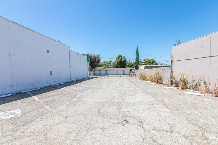 More Photos Of 11456-11464 Whittier Blvd, Whittier Restaurant For Sale