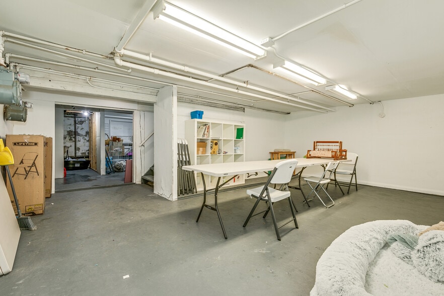 More Photos Of 609-611 N Dale St N, Saint Paul Storefront Retail Residential For Sale