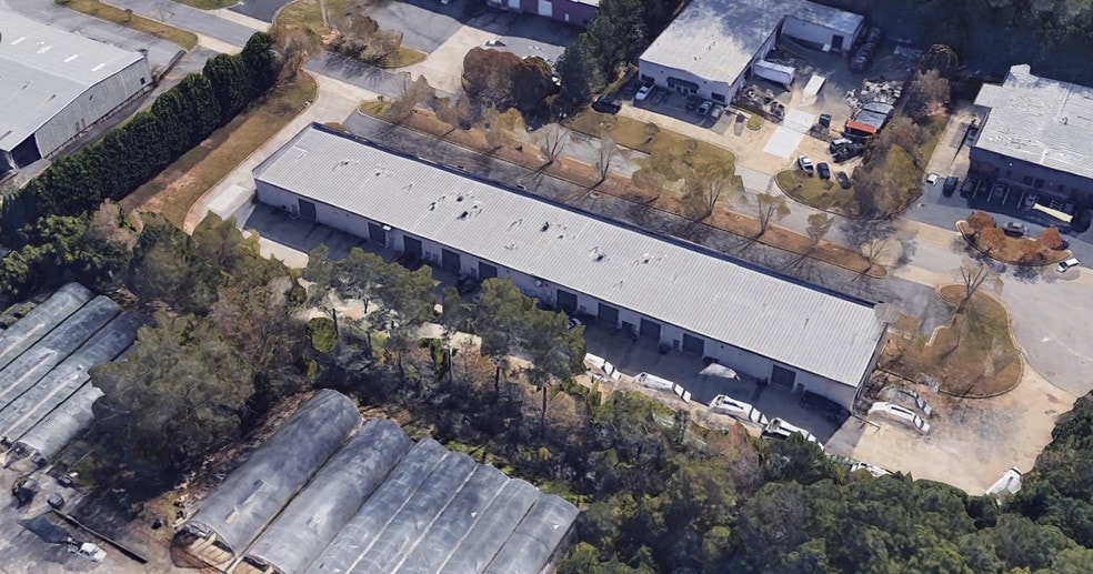 More Photos Of 1370 Union Hill Industrial Ct, Alpharetta Warehouse For Lease