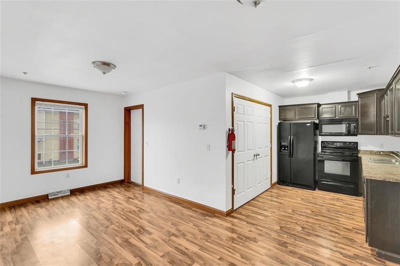 More Photos Of 457 2nd St, California Apartments For Sale