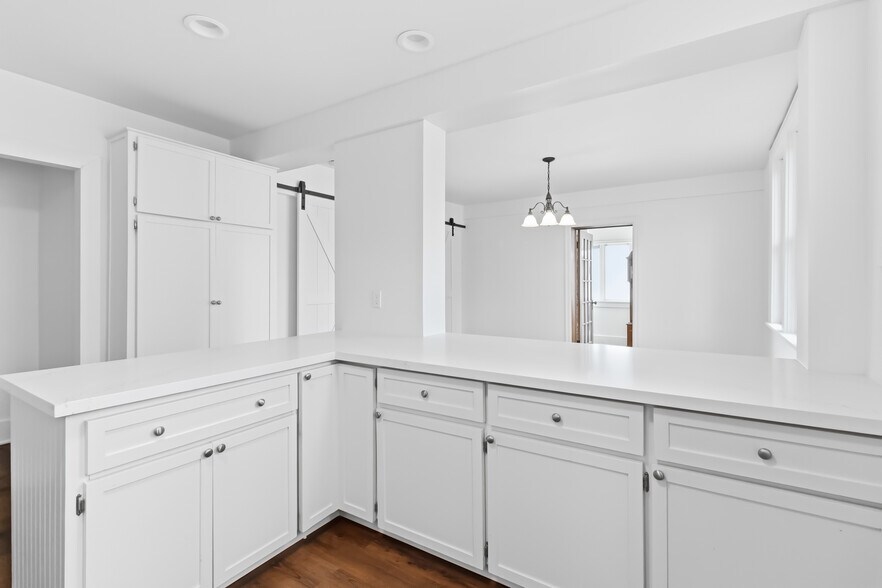 More Photos Of 250 Plains Rd W, Burlington Multifamily For Sale