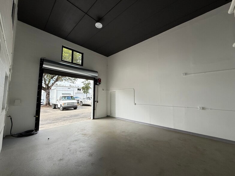 More Photos Of 1777 Blount Rd, Pompano Beach Warehouse For Sale