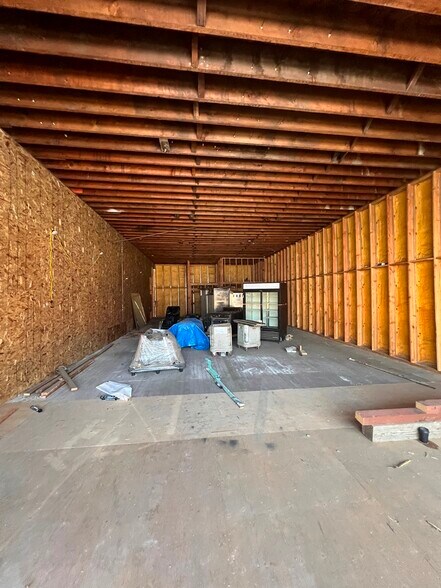 More Photos Of 219 S Bridge St, Sheridan Apartments For Sale