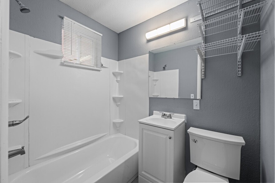 More Photos Of , Aurora Multifamily For Sale