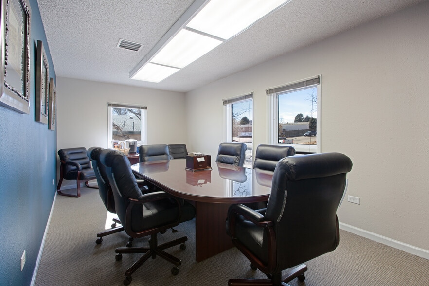 More Photos Of 840 Kinner St, Castle Rock Office For Lease