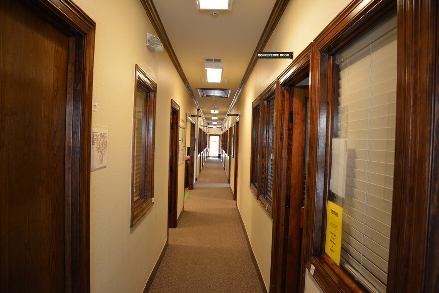 More Photos Of 8313 Whitley Rd, Watauga Office For Sale