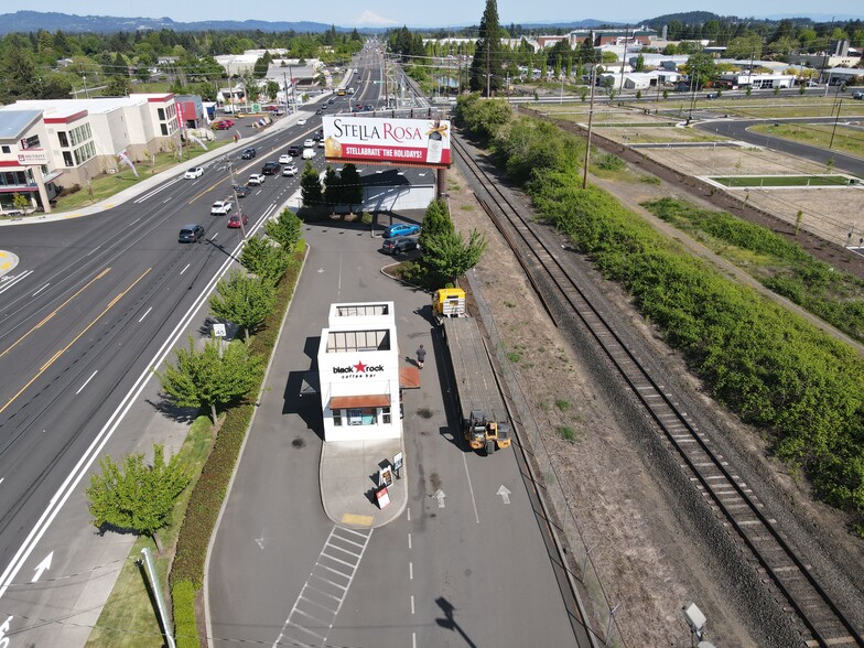 Primary Photo Of 21150 SW Tualatin Valley Hwy, Beaverton General Retail For Sale