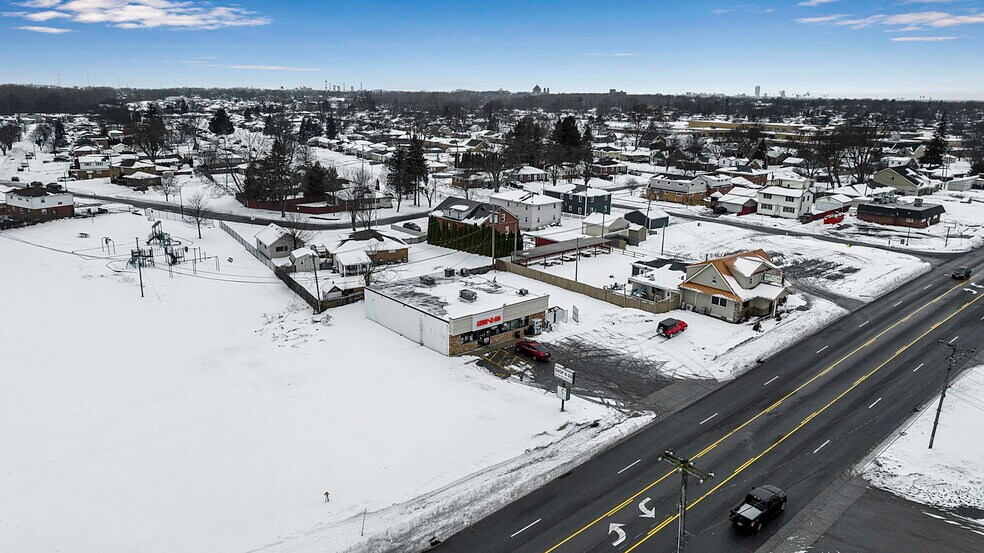 More Photos Of 1849 Abbott Rd, Lackawanna Convenience Store For Sale