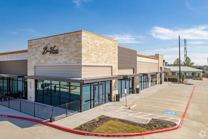 More Photos Of 9630 N Sam Houston Pkwy E, Humble Storefront For Lease