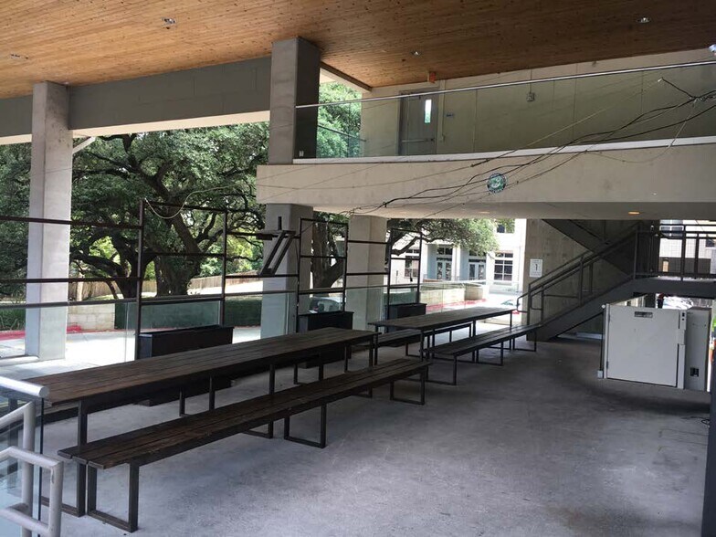 More Photos Of 3715 S 1st St, Austin Apartments For Lease