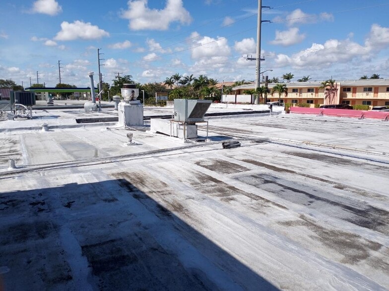 More Photos Of 350-360 E McNab Rd, Pompano Beach Storefront For Lease