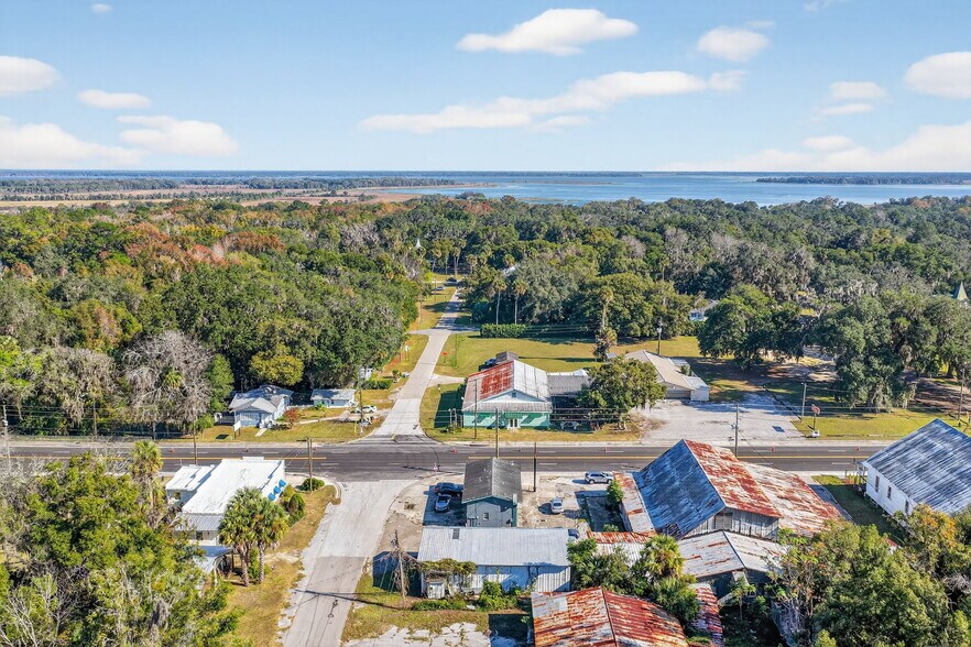 More Photos Of 20700 9th St, McIntosh Service Station For Sale