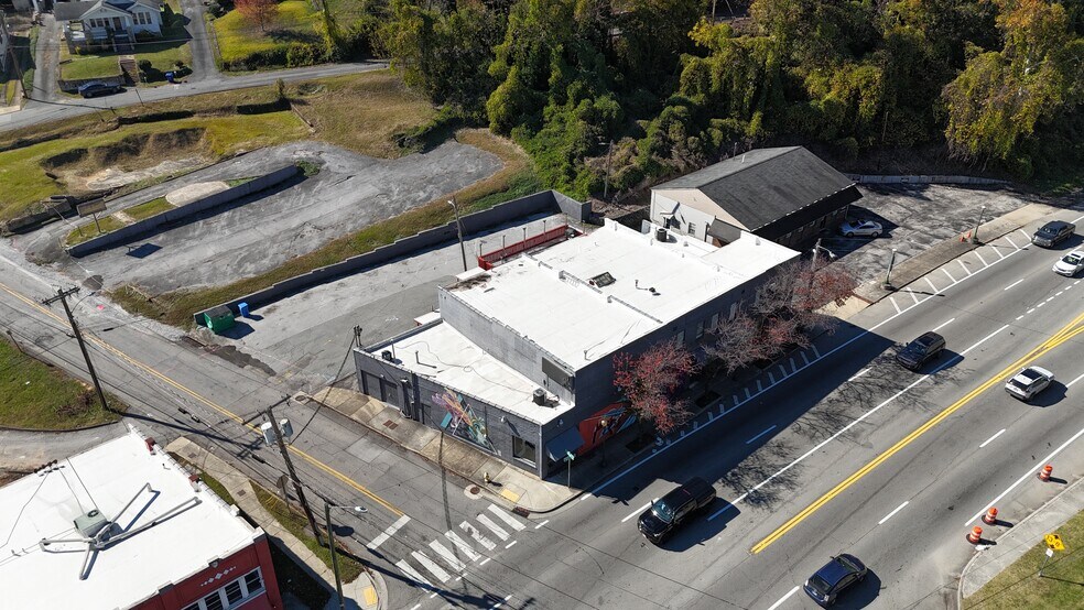 More Photos Of 3116 Brainerd Rd, Chattanooga Freestanding For Sale