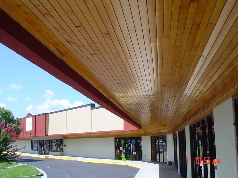 More Photos Of 975 Bacons Bridge Rd, Summerville Freestanding For Lease