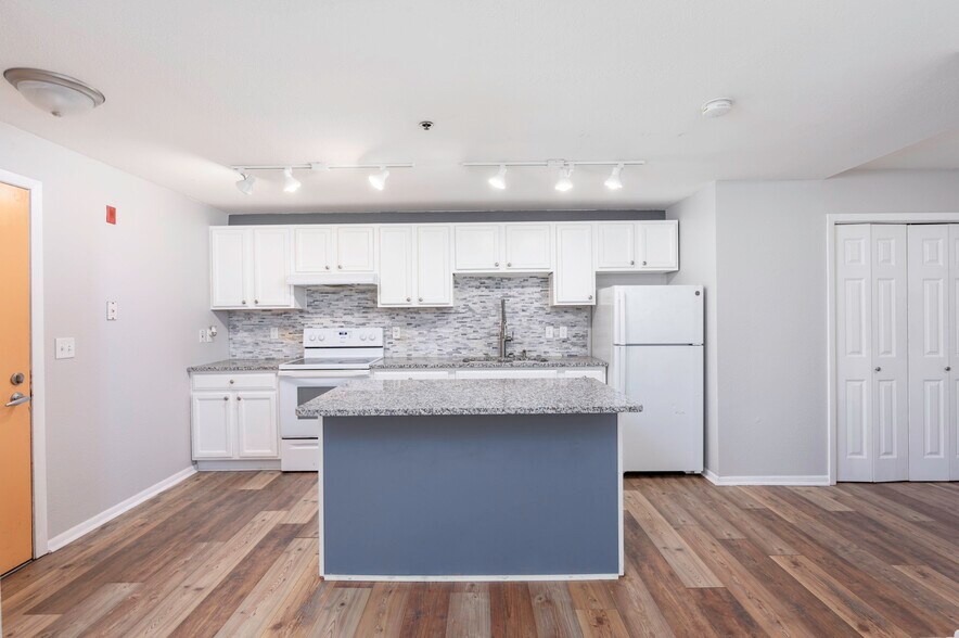 More Photos Of 4429 S Nicollet Ave, Minneapolis Apartments For Sale