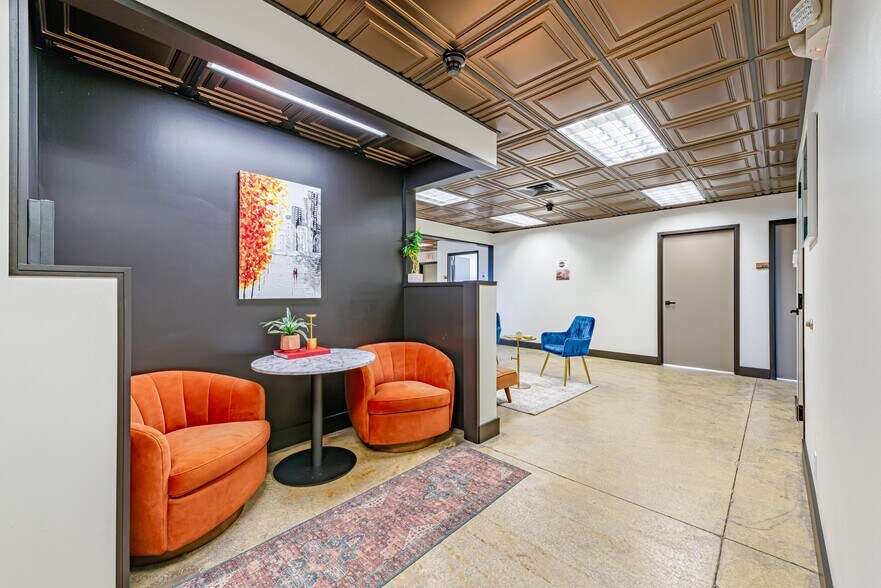 More Photos Of 335 Morganza Rd, Canonsburg Freestanding For Lease