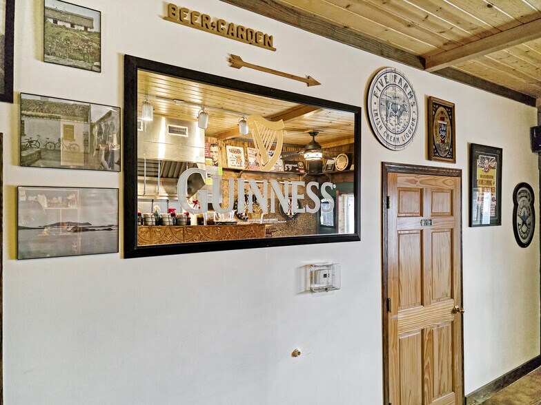 More Photos Of 308 W Bayfield St, Washburn Bar For Sale