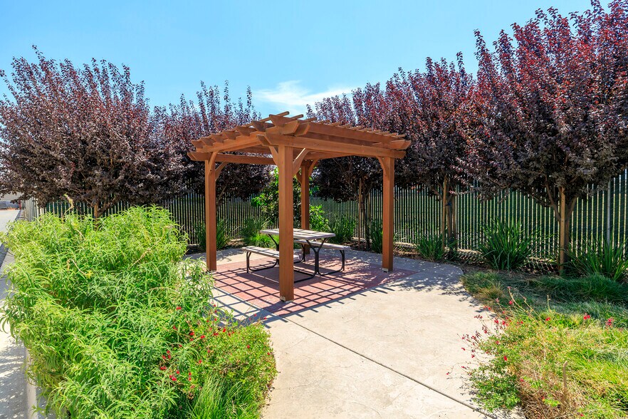 More Photos Of 3260 Liberty Square Pky, Turlock Warehouse For Sale