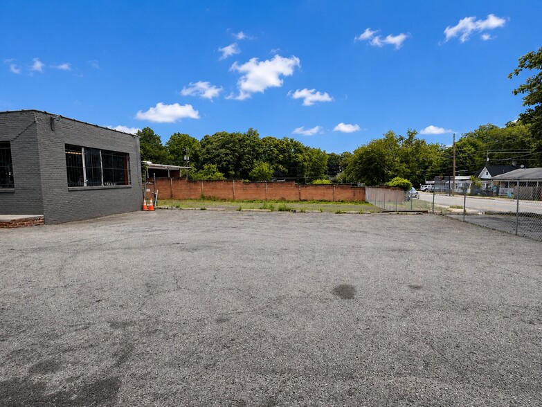 More Photos Of 1657 & 1651 Lakewood Avenue SE, Atlanta Storefront For Sale