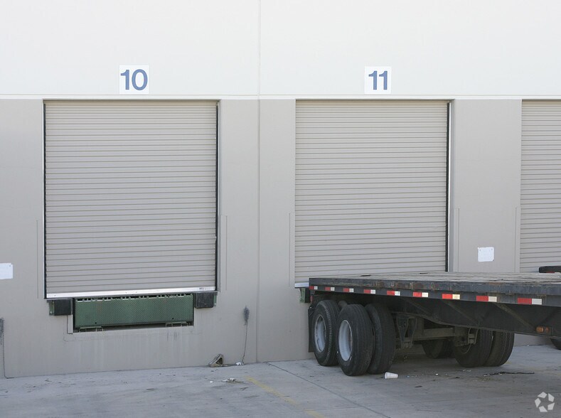 More Photos Of 3540-3550 Birtcher Dr, Las Vegas Warehouse For Lease