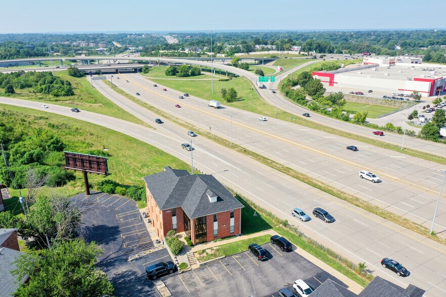 More Photos Of 4191 Crescent Dr, Saint Louis Medical For Lease