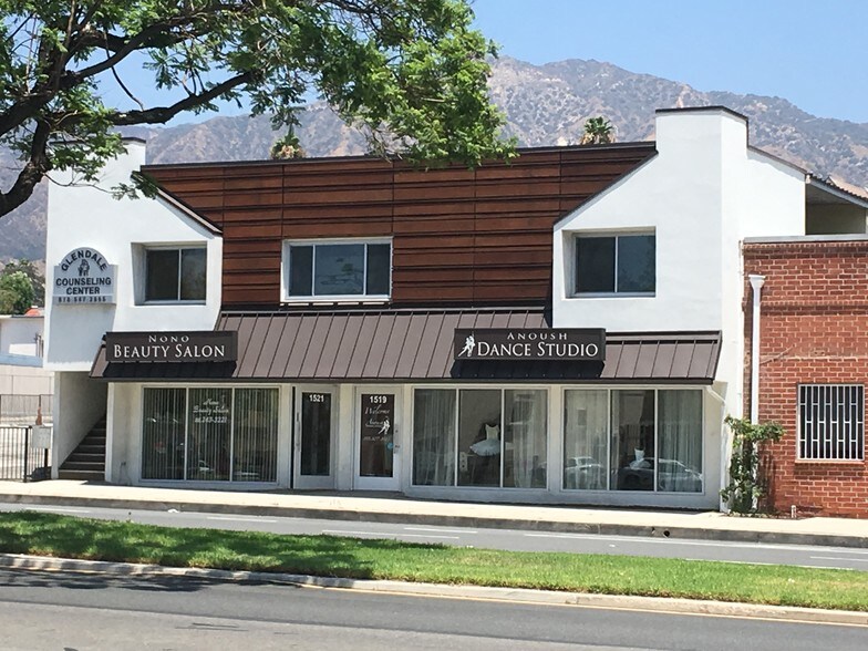 More Photos Of 1519-1521 W Glenoaks Blvd, Glendale Storefront Retail Residential For Lease