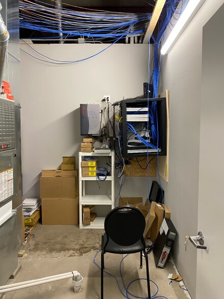 More Photos Of 2120 E Market St, Logansport Storefront Retail Office For Lease