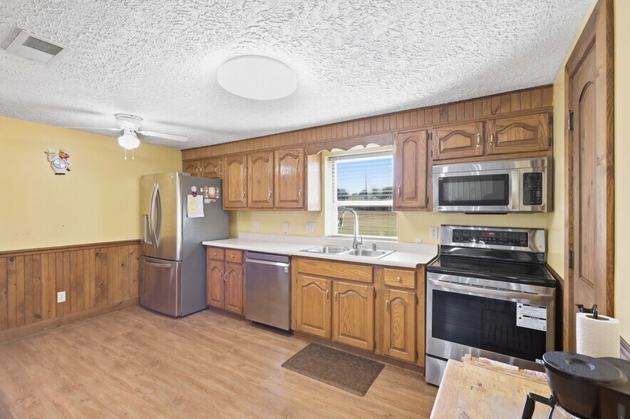 More Photos Of 4650 Highway 52, Loretto Apartments For Sale