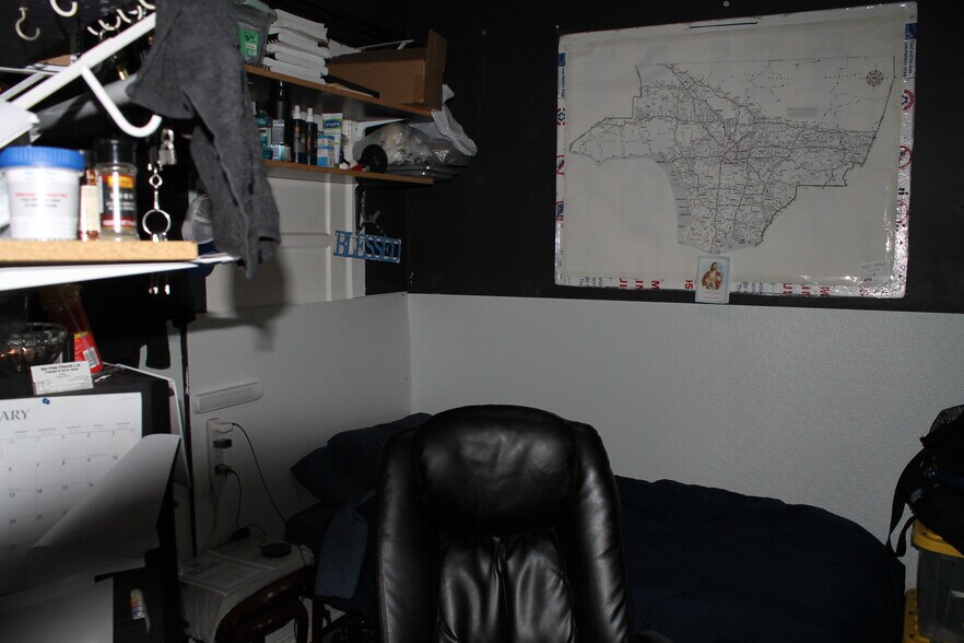 More Photos Of 6035 Mesa Ave, Los Angeles Specialty For Sale