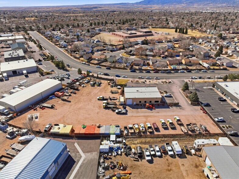 More Photos Of 1925 Aeroplaza Dr, Colorado Springs Warehouse For Lease