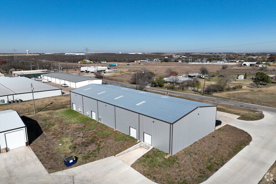 More Photos Of 3044 Jessica Dr, Alvarado Industrial For Lease