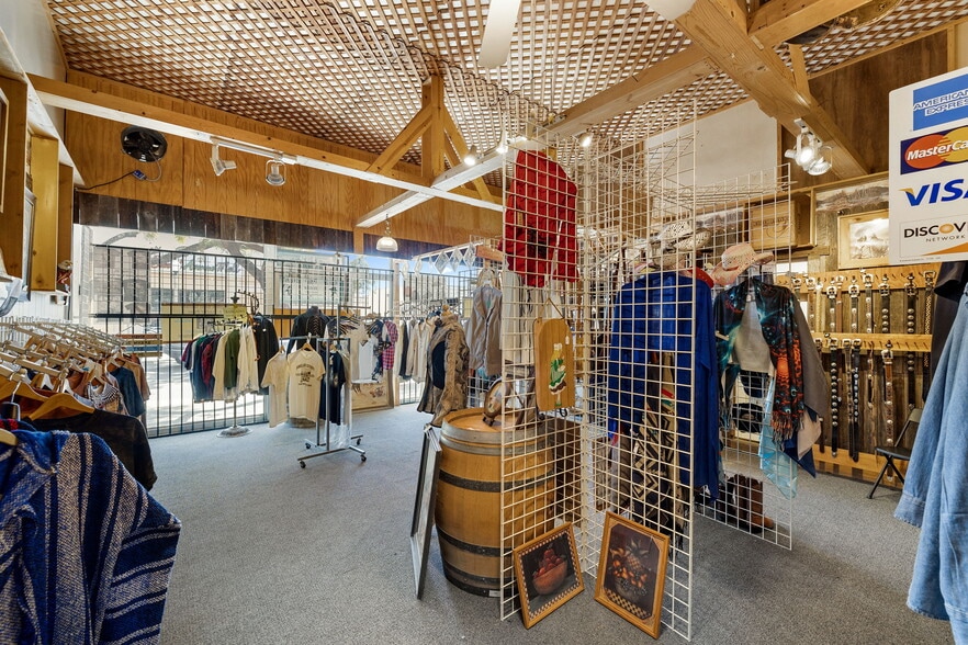 More Photos Of 135 N 2nd Ave, Upland Storefront For Lease