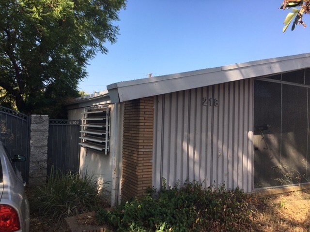 More Photos Of 218 W E St, Ontario Medical For Sale