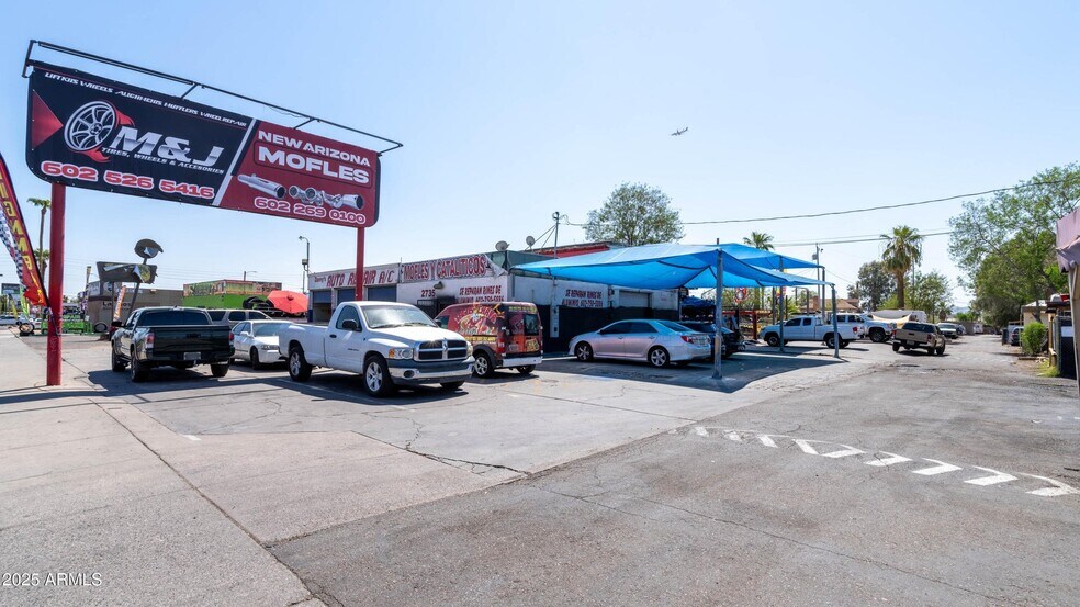 More Photos Of 2735 W Van Buren St, Phoenix Service For Sale