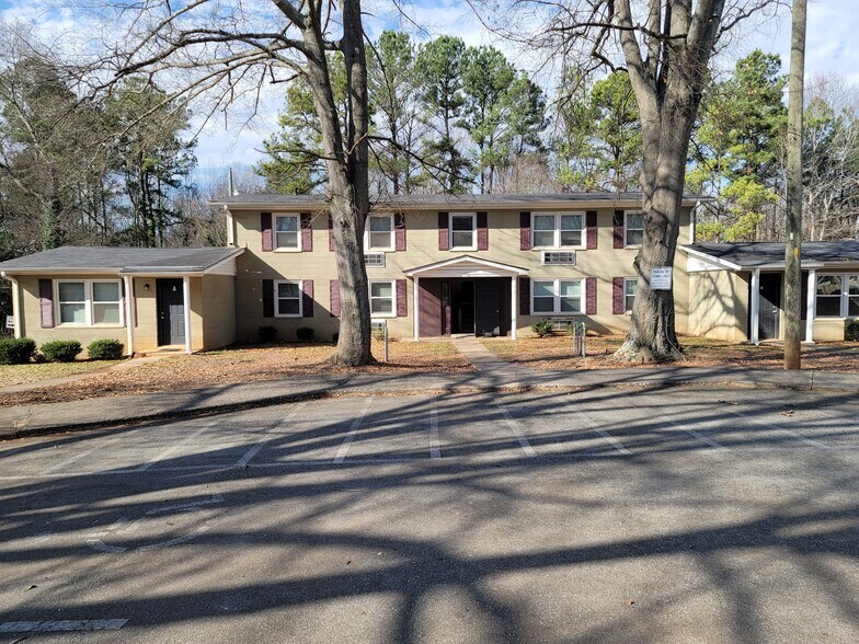 More Photos Of 201 Chandler Dr, Gaffney Apartments For Sale