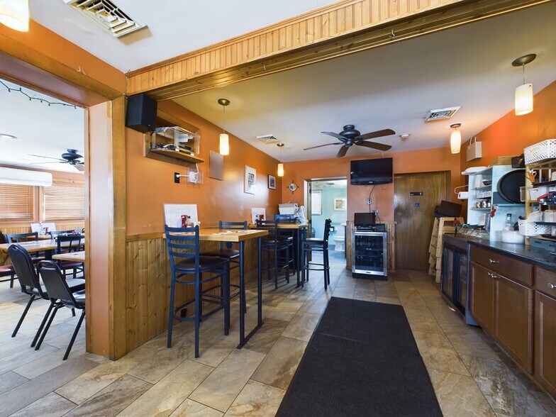 More Photos Of 501 Park Ave, Portsmouth Restaurant For Sale